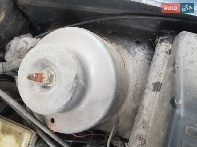 Серый Форд Сиерра, объемом двигателя 2 л и пробегом 253 тыс. км за 1300 $, фото 6 на Automoto.ua