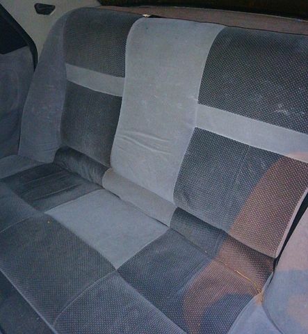 Серый Форд Сиерра, объемом двигателя 2 л и пробегом 350 тыс. км за 900 $, фото 1 на Automoto.ua