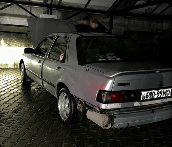 Серый Форд Сиерра, объемом двигателя 2 л и пробегом 999 тыс. км за 400 $, фото 11 на Automoto.ua