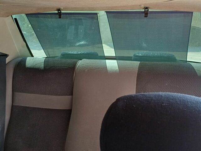 Сірий Форд Сієрра, об'ємом двигуна 2 л та пробігом 480 тис. км за 1500 $, фото 3 на Automoto.ua