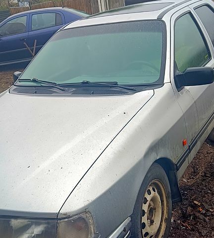 Сірий Форд Сієрра, об'ємом двигуна 2 л та пробігом 300 тис. км за 300 $, фото 2 на Automoto.ua