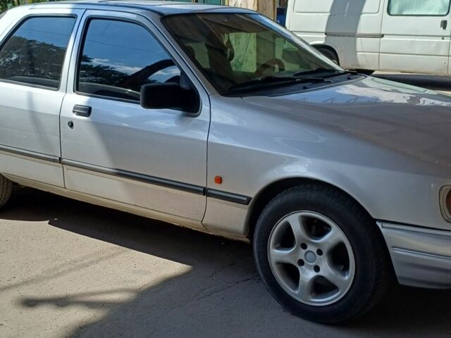Сірий Форд Сієрра, об'ємом двигуна 2 л та пробігом 480 тис. км за 1500 $, фото 7 на Automoto.ua
