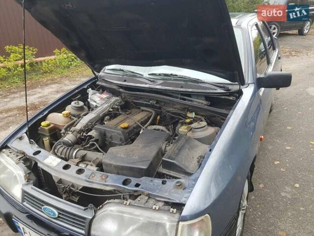 Серый Форд Сиерра, объемом двигателя 2 л и пробегом 253 тыс. км за 1300 $, фото 13 на Automoto.ua