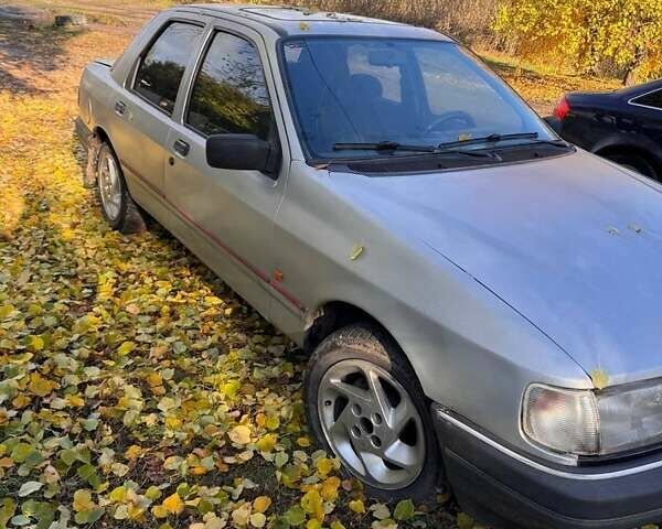Серый Форд Сиерра, объемом двигателя 1.8 л и пробегом 97 тыс. км за 1100 $, фото 2 на Automoto.ua