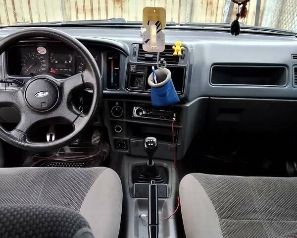 Серый Форд Сиерра, объемом двигателя 2 л и пробегом 85 тыс. км за 1300 $, фото 11 на Automoto.ua