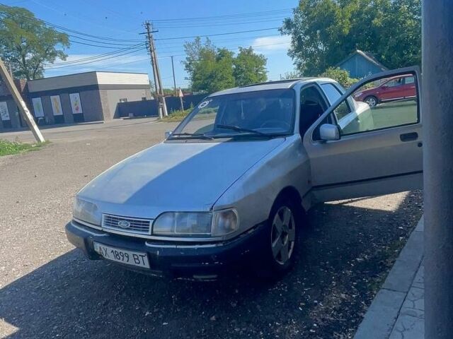 Серый Форд Сиерра, объемом двигателя 1.6 л и пробегом 19 тыс. км за 597 $, фото 4 на Automoto.ua