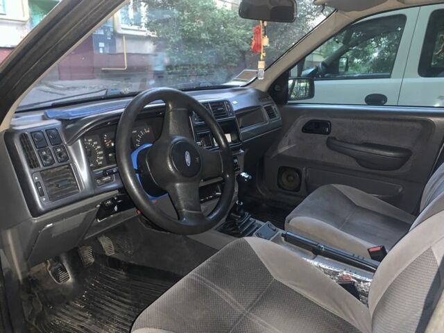 Сірий Форд Сієрра, об'ємом двигуна 1.6 л та пробігом 355 тис. км за 1000 $, фото 7 на Automoto.ua