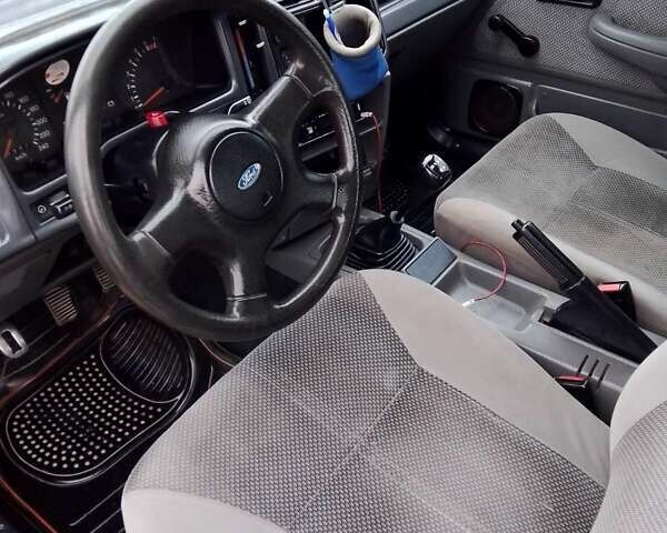 Серый Форд Сиерра, объемом двигателя 2 л и пробегом 85 тыс. км за 1300 $, фото 13 на Automoto.ua