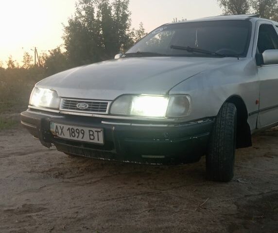 Серый Форд Сиерра, объемом двигателя 1.6 л и пробегом 19 тыс. км за 597 $, фото 6 на Automoto.ua