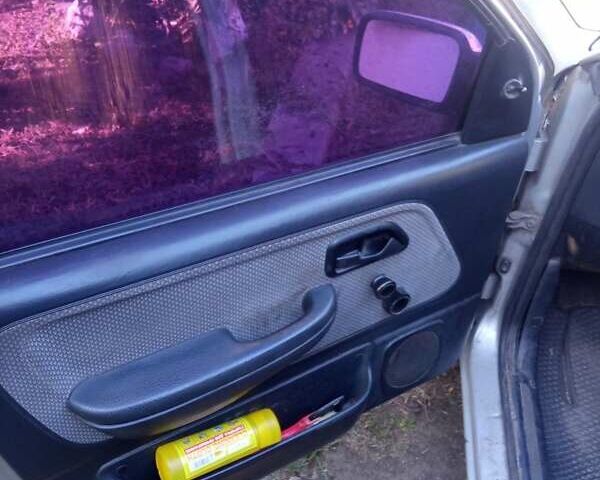 Сірий Форд Сієрра, об'ємом двигуна 1.8 л та пробігом 110 тис. км за 1300 $, фото 8 на Automoto.ua