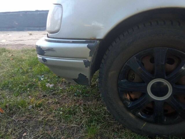 Серый Форд Сиерра, объемом двигателя 1.8 л и пробегом 110 тыс. км за 1300 $, фото 9 на Automoto.ua