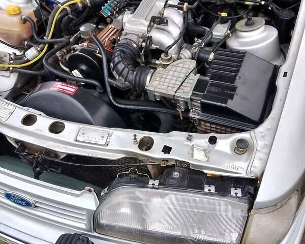 Серый Форд Сиерра, объемом двигателя 2 л и пробегом 85 тыс. км за 1300 $, фото 18 на Automoto.ua