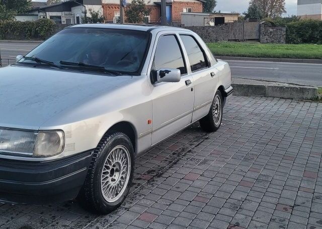 Серый Форд Сиерра, объемом двигателя 2 л и пробегом 345 тыс. км за 850 $, фото 2 на Automoto.ua