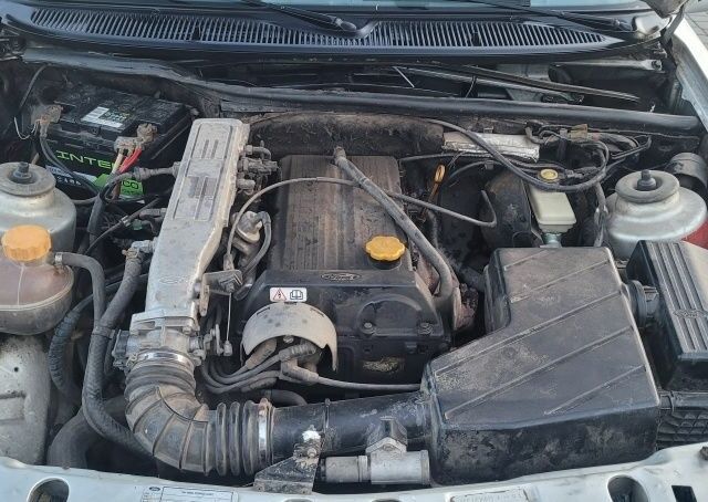 Серый Форд Сиерра, объемом двигателя 2 л и пробегом 345 тыс. км за 850 $, фото 4 на Automoto.ua