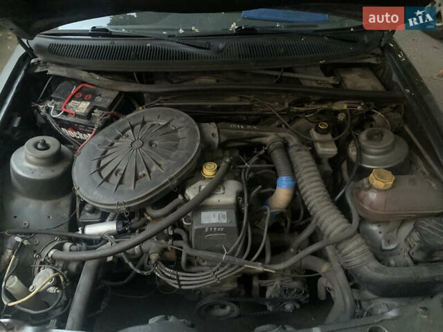 Сірий Форд Сієрра, об'ємом двигуна 1.6 л та пробігом 355 тис. км за 1000 $, фото 2 на Automoto.ua