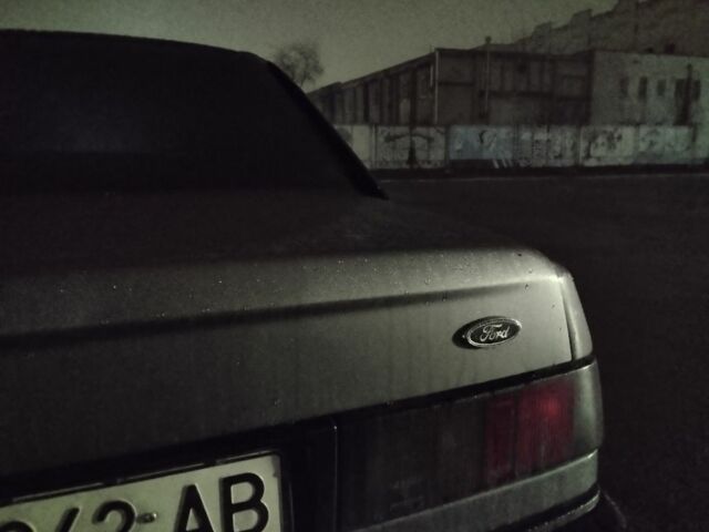 Сірий Форд Сієрра, об'ємом двигуна 2 л та пробігом 400 тис. км за 1194 $, фото 15 на Automoto.ua