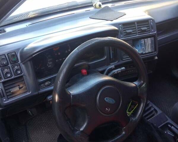 Сірий Форд Сієрра, об'ємом двигуна 1.8 л та пробігом 110 тис. км за 1300 $, фото 2 на Automoto.ua