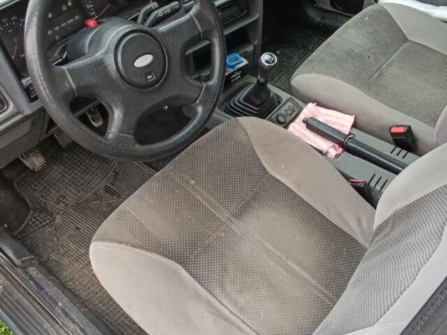 Серый Форд Сиерра, объемом двигателя 2 л и пробегом 59 тыс. км за 850 $, фото 7 на Automoto.ua