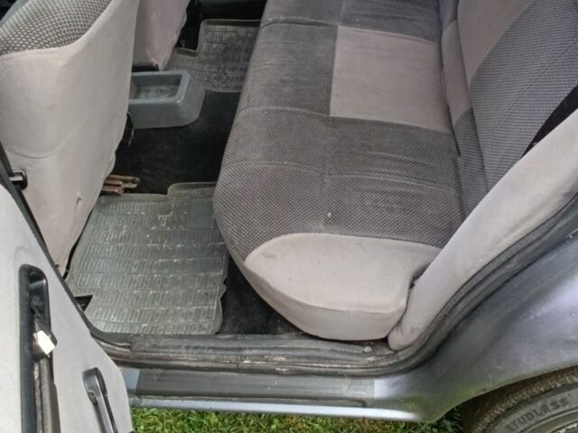 Серый Форд Сиерра, объемом двигателя 2 л и пробегом 59 тыс. км за 850 $, фото 6 на Automoto.ua