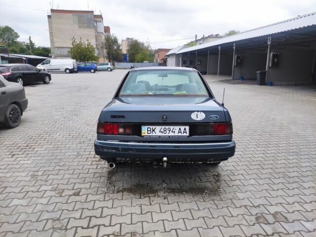 Серый Форд Сиерра, объемом двигателя 2 л и пробегом 450 тыс. км за 400 $, фото 2 на Automoto.ua