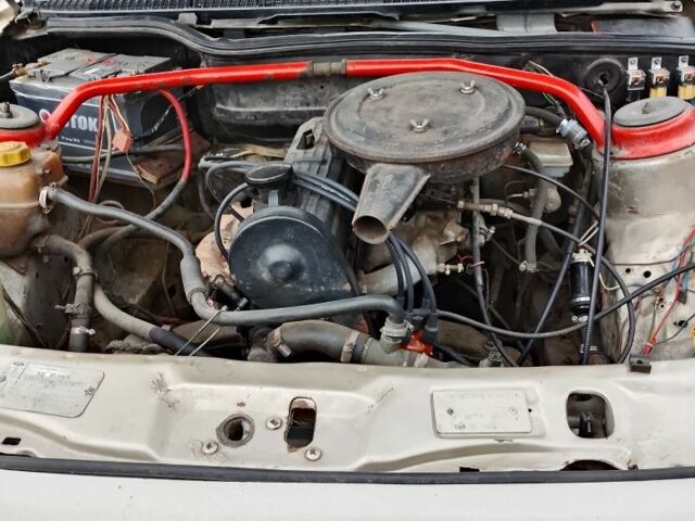 Сірий Форд Сієрра, об'ємом двигуна 2 л та пробігом 400 тис. км за 524 $, фото 4 на Automoto.ua