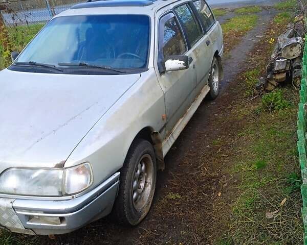 Серый Форд Сиерра, объемом двигателя 0 л и пробегом 158 тыс. км за 700 $, фото 4 на Automoto.ua