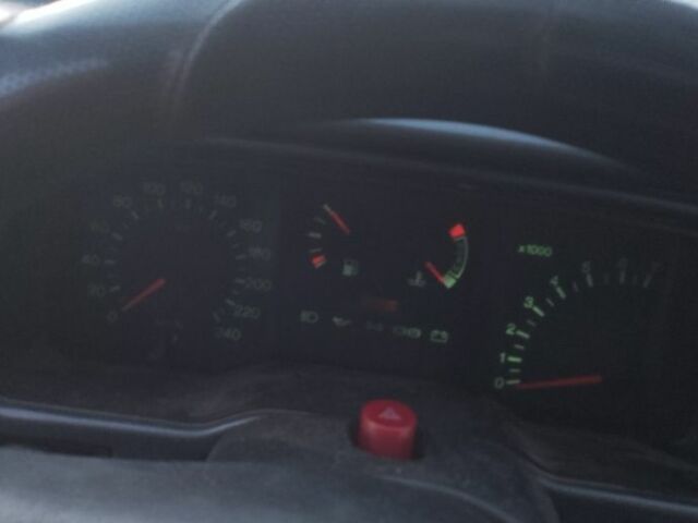 Серый Форд Сиерра, объемом двигателя 2.3 л и пробегом 300 тыс. км за 700 $, фото 6 на Automoto.ua