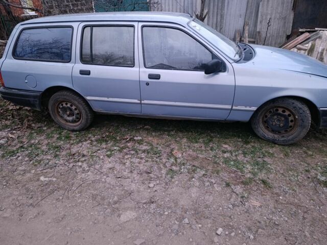 Серый Форд Сиерра, объемом двигателя 2 л и пробегом 350 тыс. км за 477 $, фото 2 на Automoto.ua