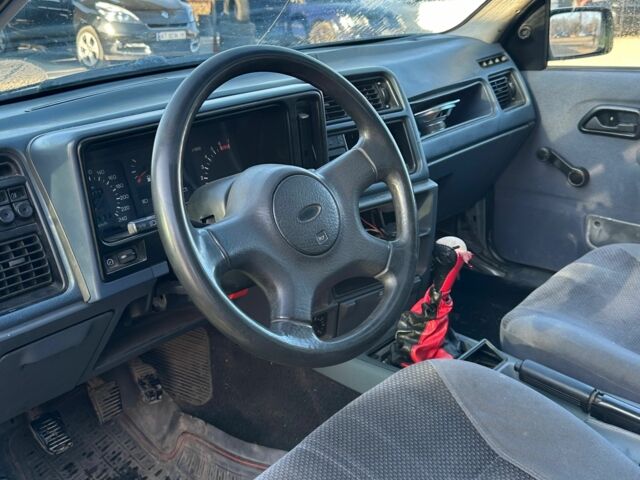 Сірий Форд Сієрра, об'ємом двигуна 2 л та пробігом 255 тис. км за 950 $, фото 6 на Automoto.ua