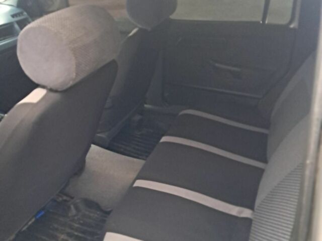 Серый Форд Сиерра, объемом двигателя 2.3 л и пробегом 320 тыс. км за 1350 $, фото 5 на Automoto.ua