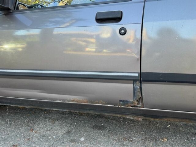 Сірий Форд Сієрра, об'ємом двигуна 0 л та пробігом 240 тис. км за 1100 $, фото 3 на Automoto.ua