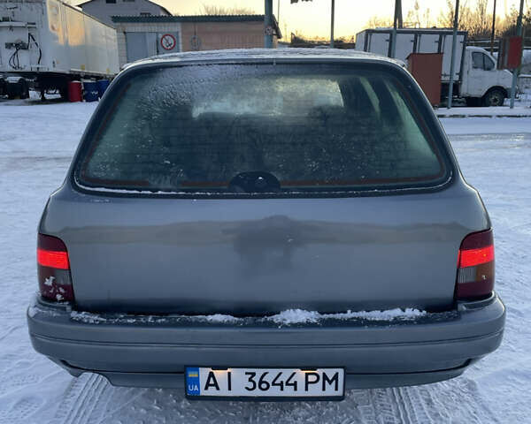 Серый Форд Сиерра, объемом двигателя 2.3 л и пробегом 300 тыс. км за 1450 $, фото 4 на Automoto.ua