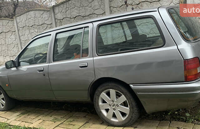 Сірий Форд Сієрра, об'ємом двигуна 2.3 л та пробігом 350 тис. км за 1450 $, фото 4 на Automoto.ua