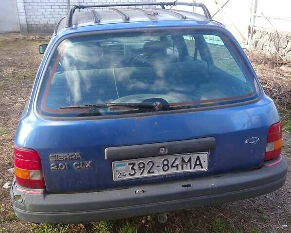 Форд Сиерра 1990 в Черкассах на Automoto.ua Серый Форд Сиерра, объемом двигателя 2 л и пробегом 210 тыс. км за 1500 $, фото 1 на Automoto.ua