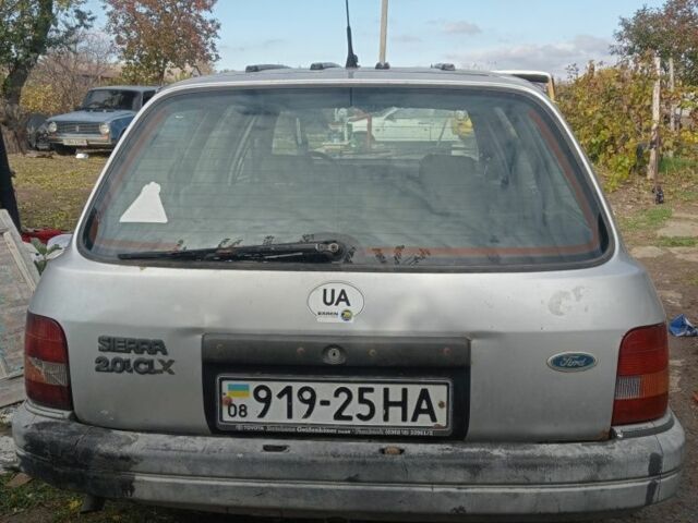 Серый Форд Сиерра, объемом двигателя 2 л и пробегом 62 тыс. км за 597 $, фото 2 на Automoto.ua