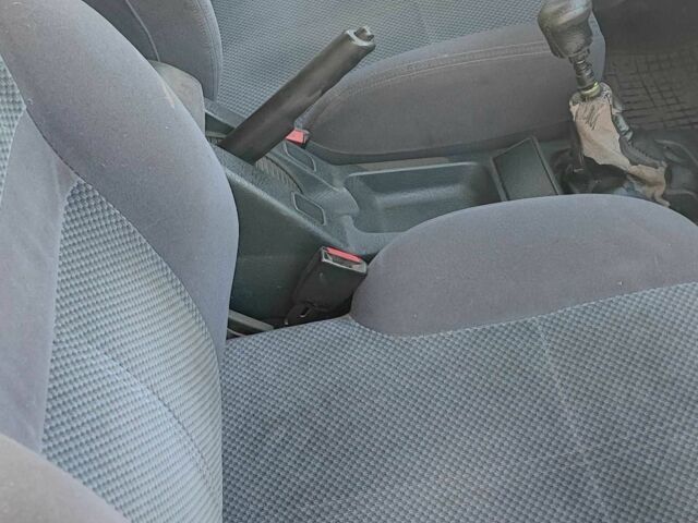 Сірий Форд Сієрра, об'ємом двигуна 2 л та пробігом 250 тис. км за 1300 $, фото 2 на Automoto.ua