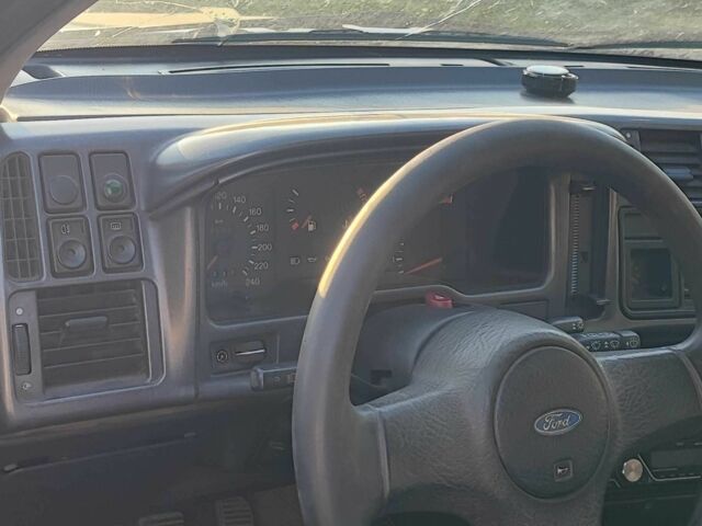 Сірий Форд Сієрра, об'ємом двигуна 2 л та пробігом 250 тис. км за 1300 $, фото 6 на Automoto.ua