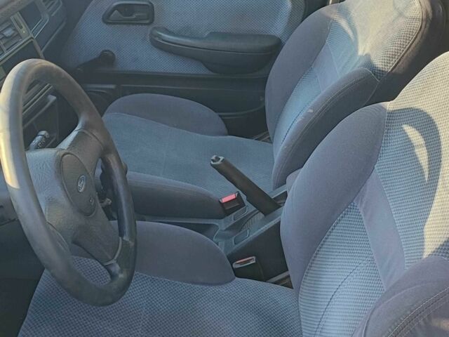 Сірий Форд Сієрра, об'ємом двигуна 2 л та пробігом 250 тис. км за 1300 $, фото 9 на Automoto.ua