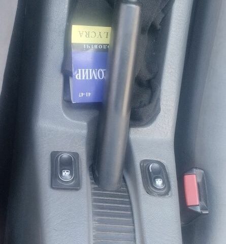 Серый Форд Сиерра, объемом двигателя 2 л и пробегом 453 тыс. км за 1071 $, фото 3 на Automoto.ua