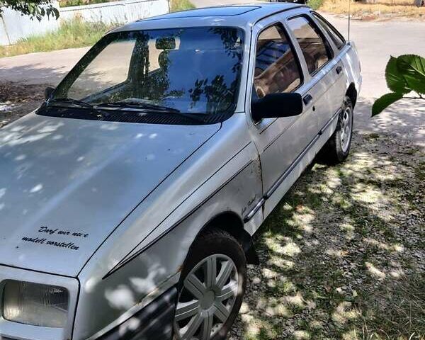 Серый Форд Сиерра, объемом двигателя 2 л и пробегом 400 тыс. км за 1000 $, фото 1 на Automoto.ua