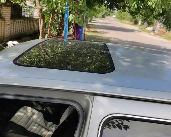 Серый Форд Сиерра, объемом двигателя 2 л и пробегом 400 тыс. км за 1000 $, фото 8 на Automoto.ua