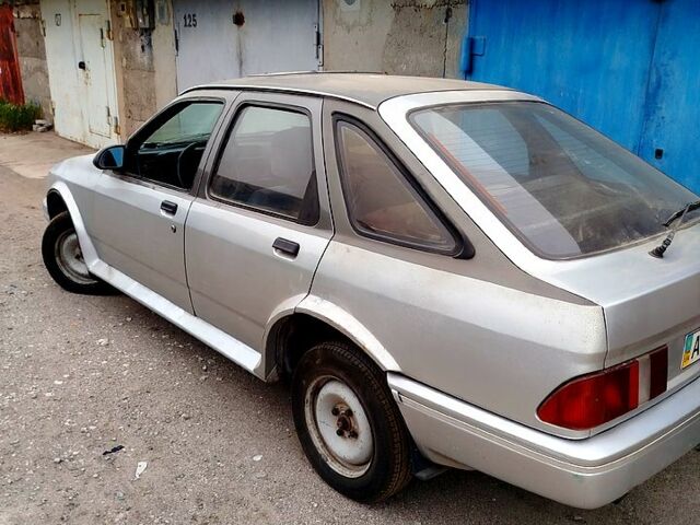 Серый Форд Сиерра, объемом двигателя 0 л и пробегом 0 тыс. км за 500 $, фото 3 на Automoto.ua