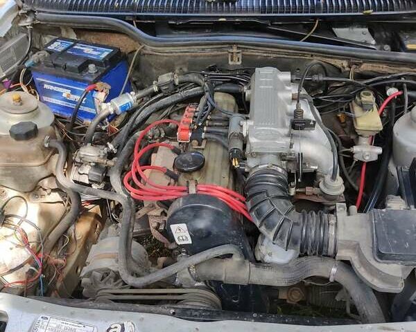 Серый Форд Сиерра, объемом двигателя 2 л и пробегом 400 тыс. км за 1000 $, фото 10 на Automoto.ua