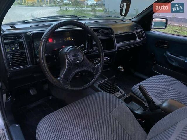 Серый Форд Сиерра, объемом двигателя 1.6 л и пробегом 150 тыс. км за 1650 $, фото 24 на Automoto.ua