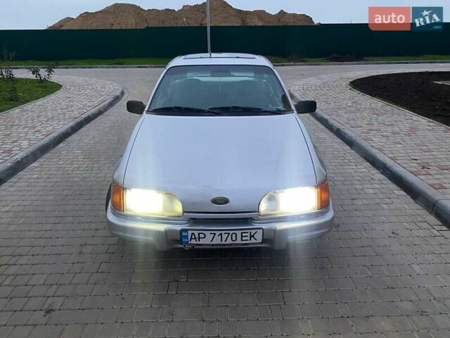 Серый Форд Сиерра, объемом двигателя 1.6 л и пробегом 150 тыс. км за 1650 $, фото 2 на Automoto.ua
