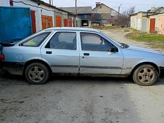 Сірий Форд Сієрра, об'ємом двигуна 2 л та пробігом 100 тис. км за 700 $, фото 1 на Automoto.ua