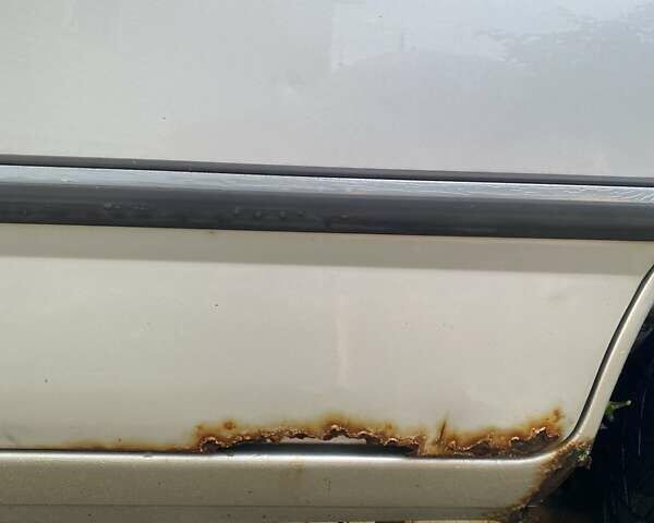 Серый Форд Сиерра, объемом двигателя 2 л и пробегом 160 тыс. км за 1000 $, фото 2 на Automoto.ua