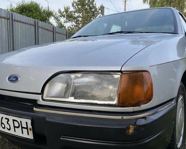 Серый Форд Сиерра, объемом двигателя 2 л и пробегом 160 тыс. км за 1000 $, фото 1 на Automoto.ua