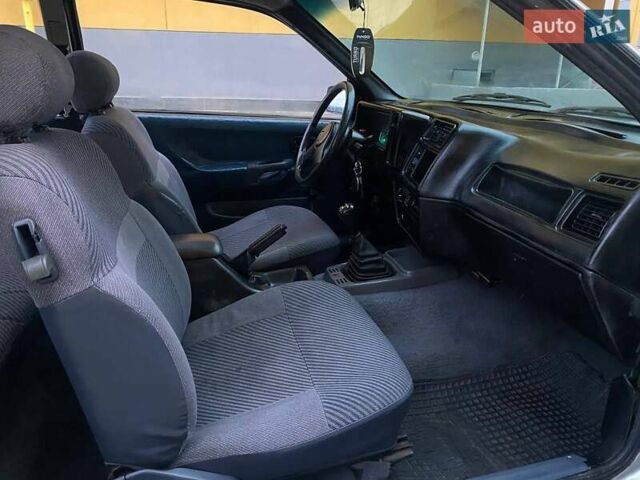 Серый Форд Сиерра, объемом двигателя 1.6 л и пробегом 150 тыс. км за 1650 $, фото 18 на Automoto.ua