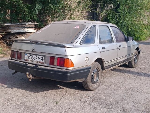 Серый Форд Сиерра, объемом двигателя 0 л и пробегом 100 тыс. км за 334 $, фото 3 на Automoto.ua